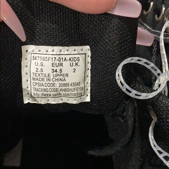 Levi’s Shoes - Picture 5 of 5